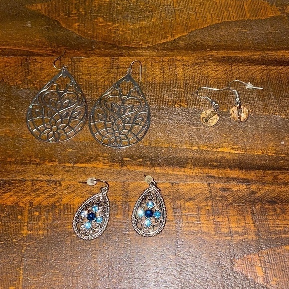 Lot of three pairs of earrings. - Picture 5 of 8